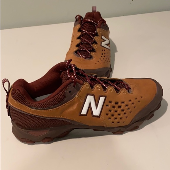 New Balance Women’s Size 9 - Picture 6 of 8